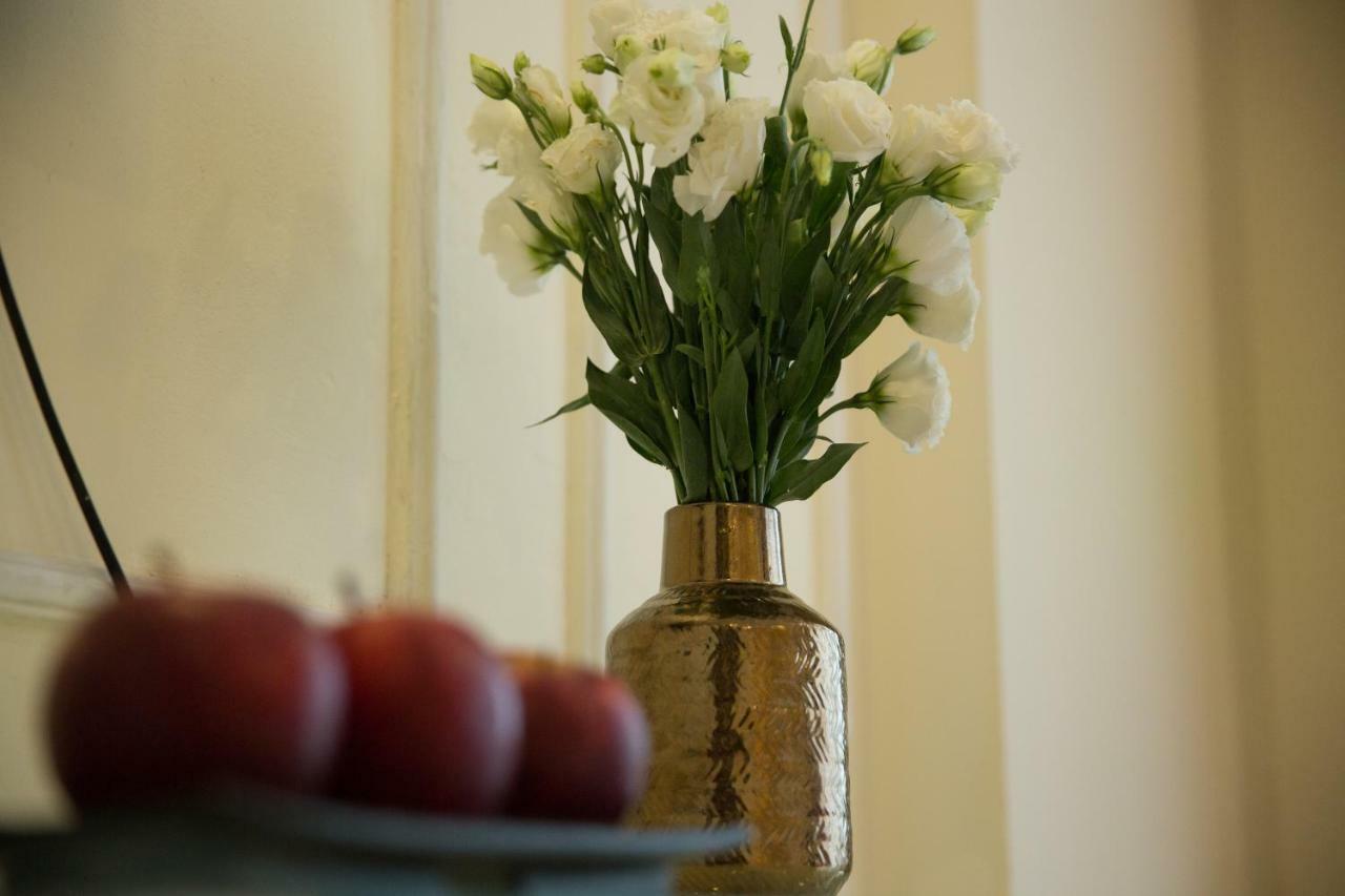 อความารีน โฮเต็ล แอนด์ แทรเวล Bed & Breakfast ฮานอย ภายนอก รูปภาพ