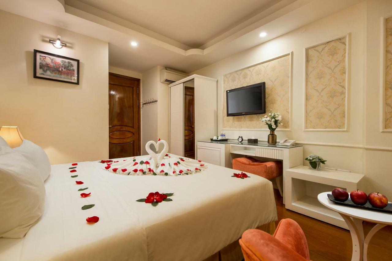 อความารีน โฮเต็ล แอนด์ แทรเวล Bed & Breakfast ฮานอย ภายนอก รูปภาพ